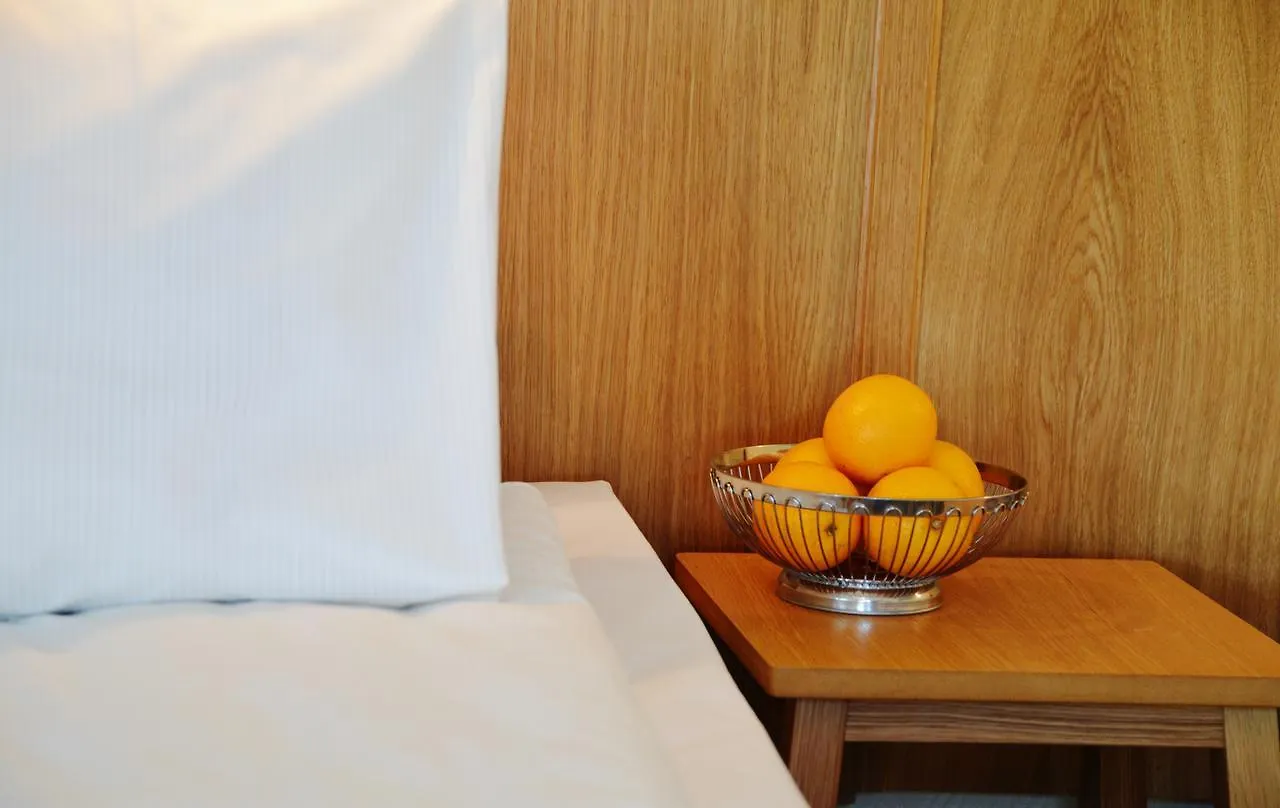 Best Western Arlanda Hotellby 3*,